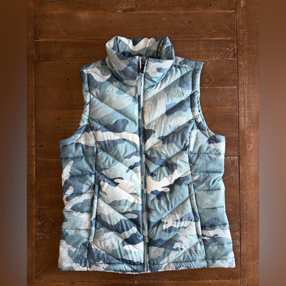 The North Face Blue Camouflage Women's Vest Size M 550